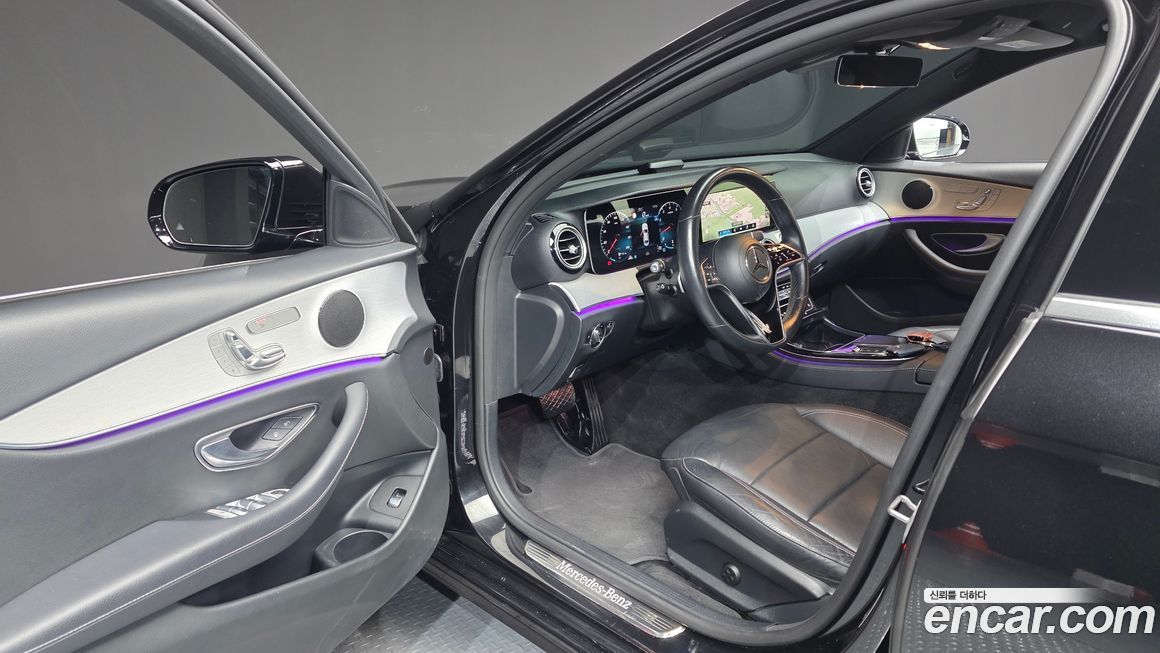 Mercedes-Benz E-Class 2021