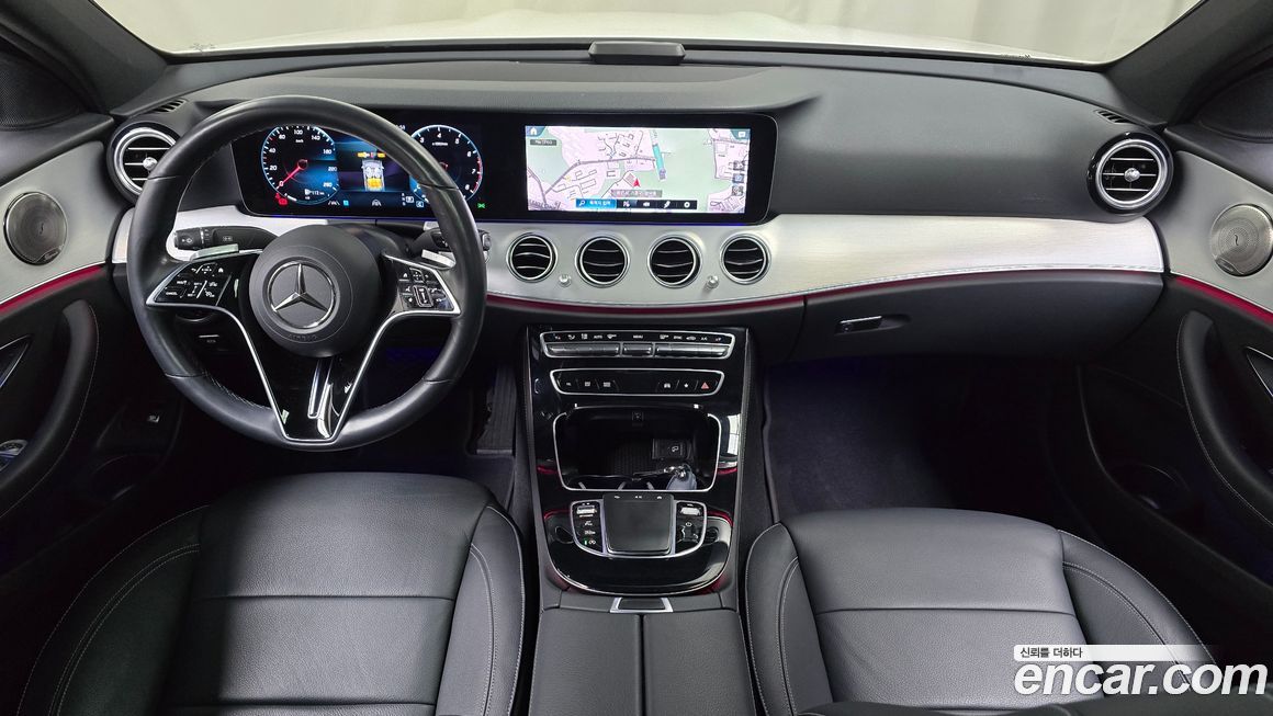 Mercedes-Benz E-Class 2021