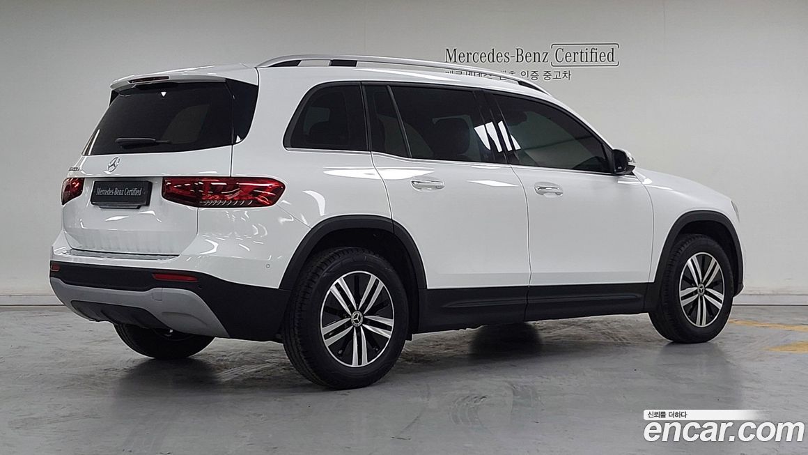 Mercedes-Benz GLB-Class 2021