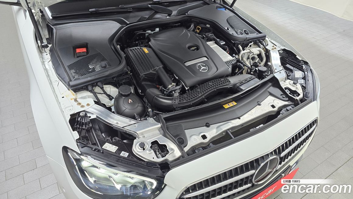 Mercedes-Benz E-Class 2021