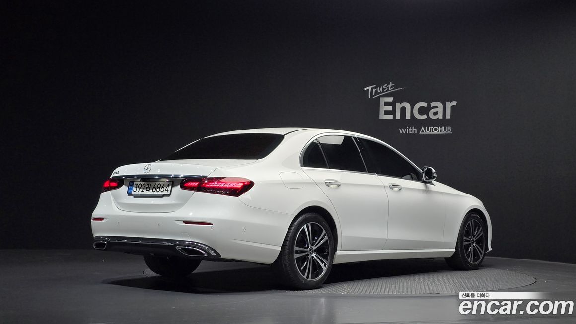 Mercedes-Benz E-Class 2021