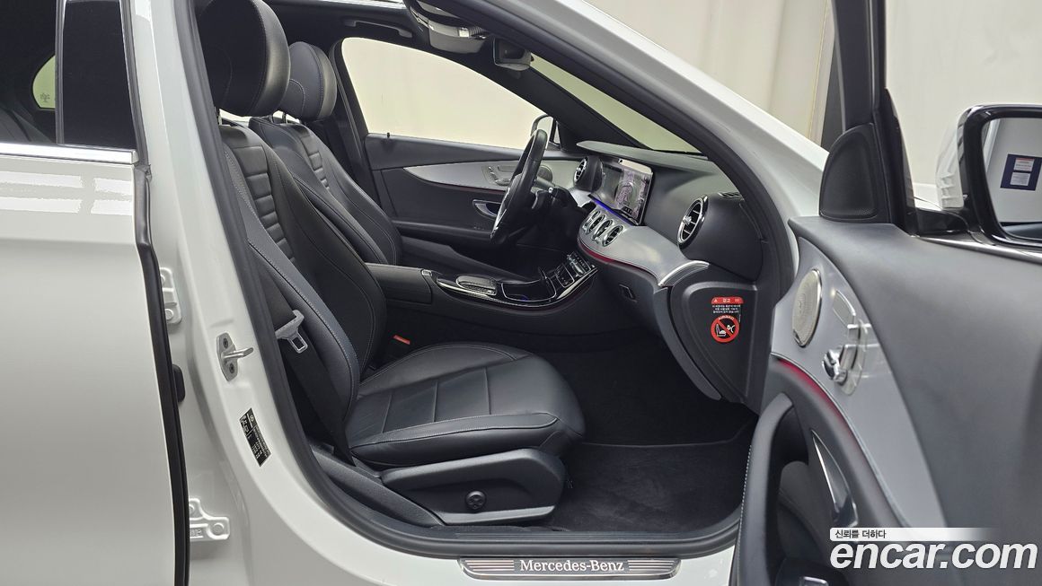 Mercedes-Benz E-Class 2021