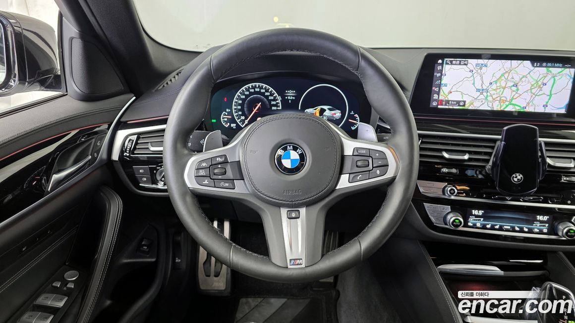 BMW 5-Series 2019