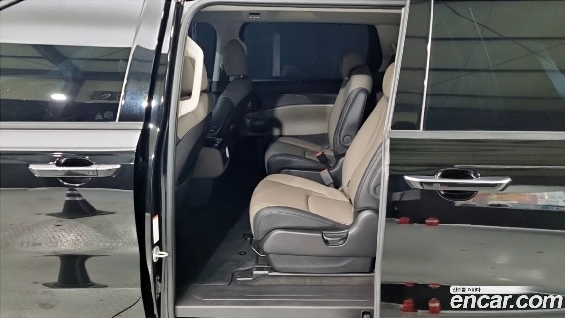 Kia Canival 2025
