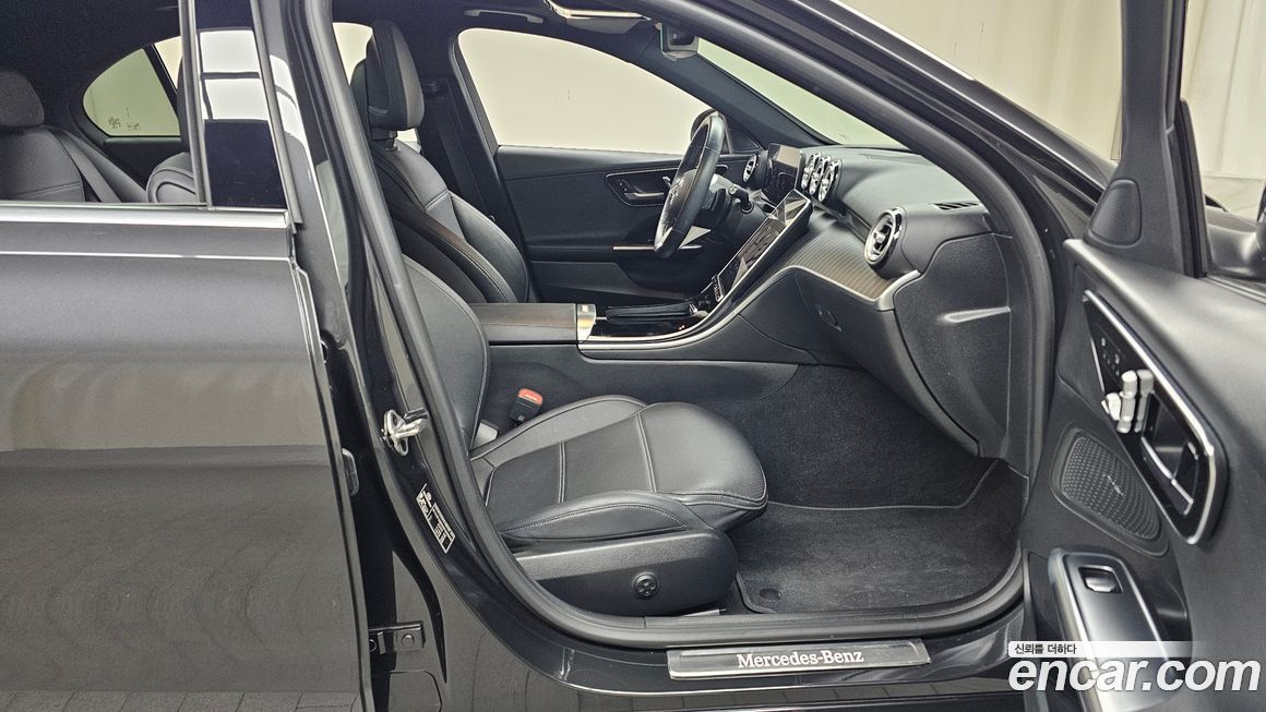 Mercedes-Benz C-Class 2022