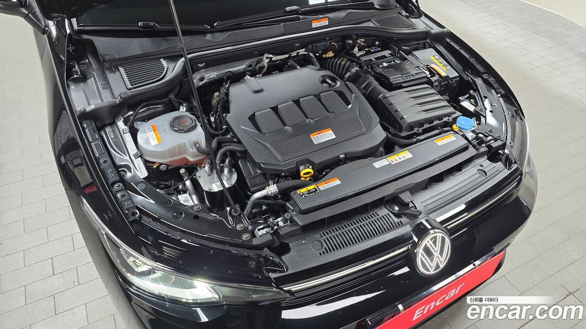 Volkswagen Golf 2025