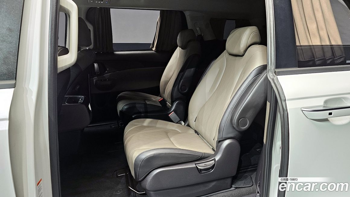 Kia Canival 2025