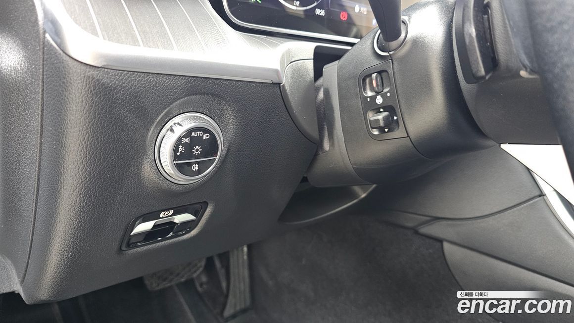Mercedes-Benz C-Class 2022