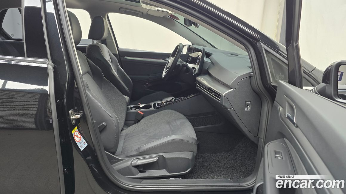 Volkswagen Golf 2025