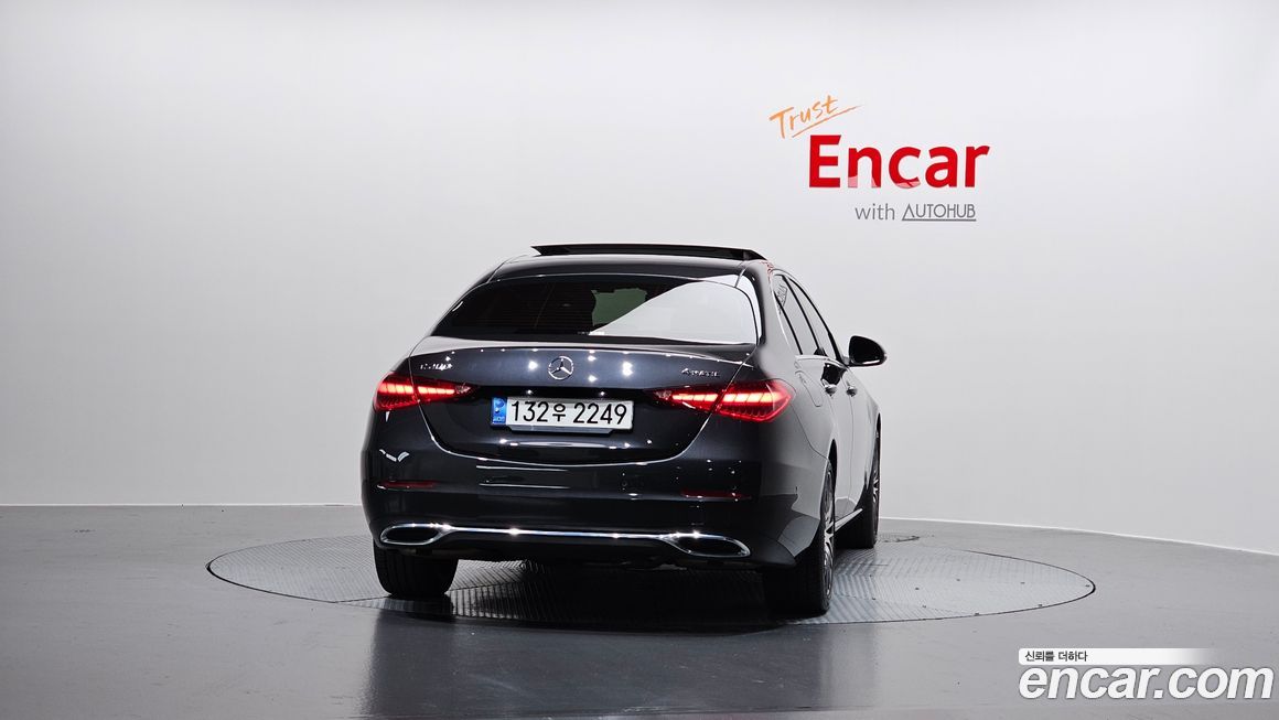 Mercedes-Benz C-Class 2022