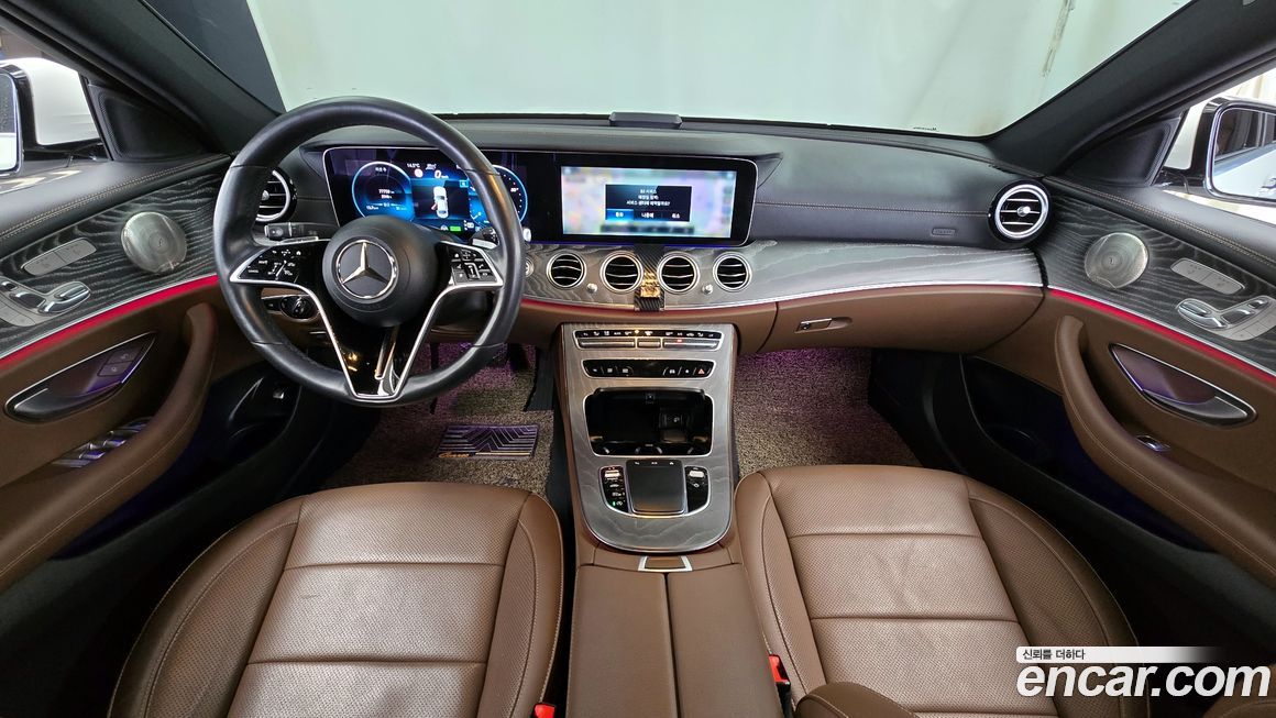 Mercedes-Benz E-Class 2022