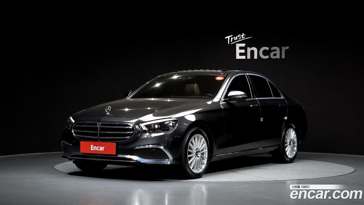 Mercedes-Benz E-Class 2021