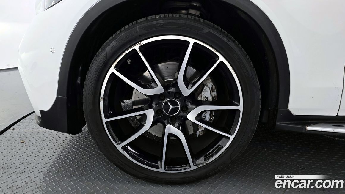 Mercedes-Benz GLC-Class 2019