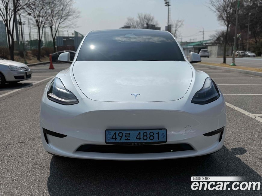 Tesla Model Y 2023