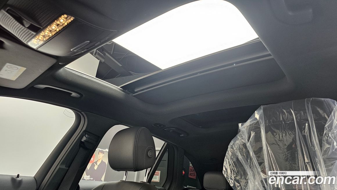 Mercedes-Benz GLC-Class 2021