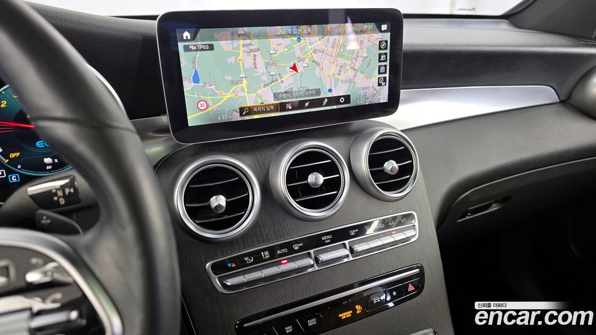 Mercedes-Benz GLC-Class 2021