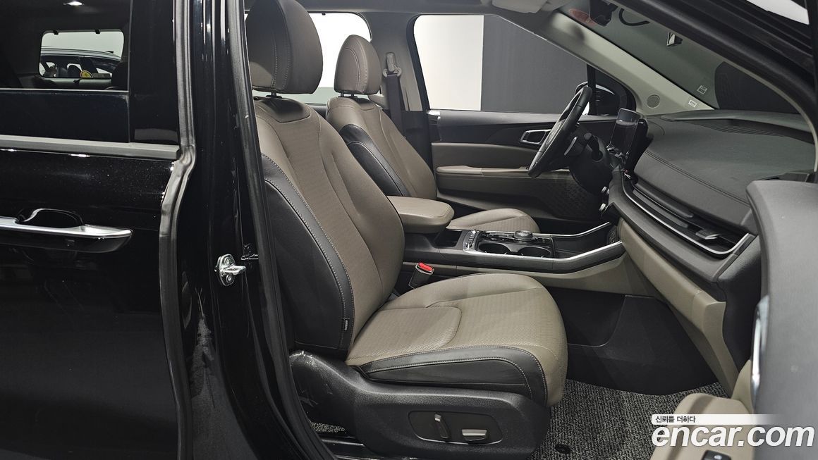 Kia Canival 2025