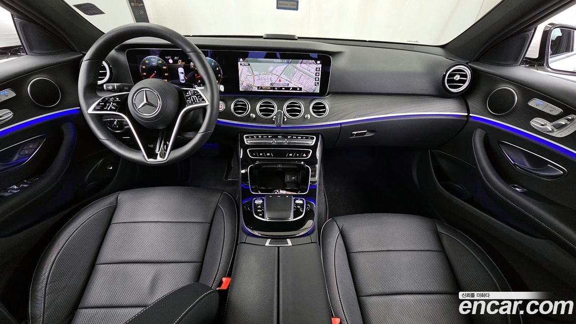 Mercedes-Benz E-Class 2022