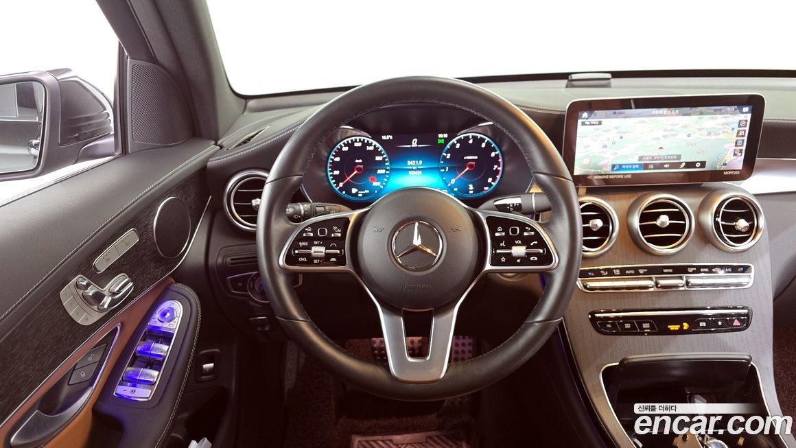 Mercedes-Benz GLC-Class 2022