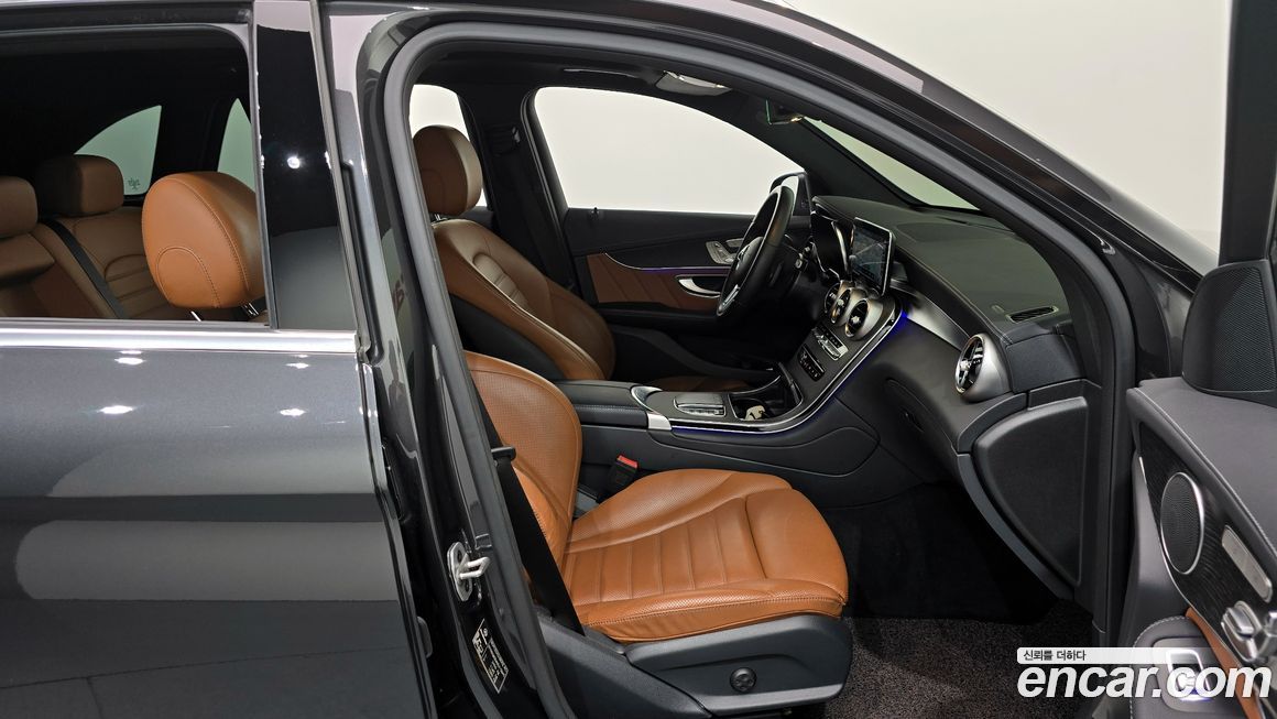 Mercedes-Benz GLC-Class 2022