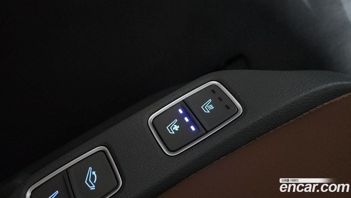 Hyundai Staria 2025