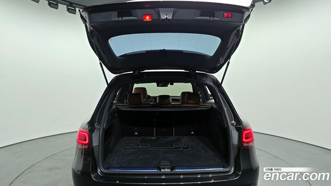 Mercedes-Benz GLC-Class 2022