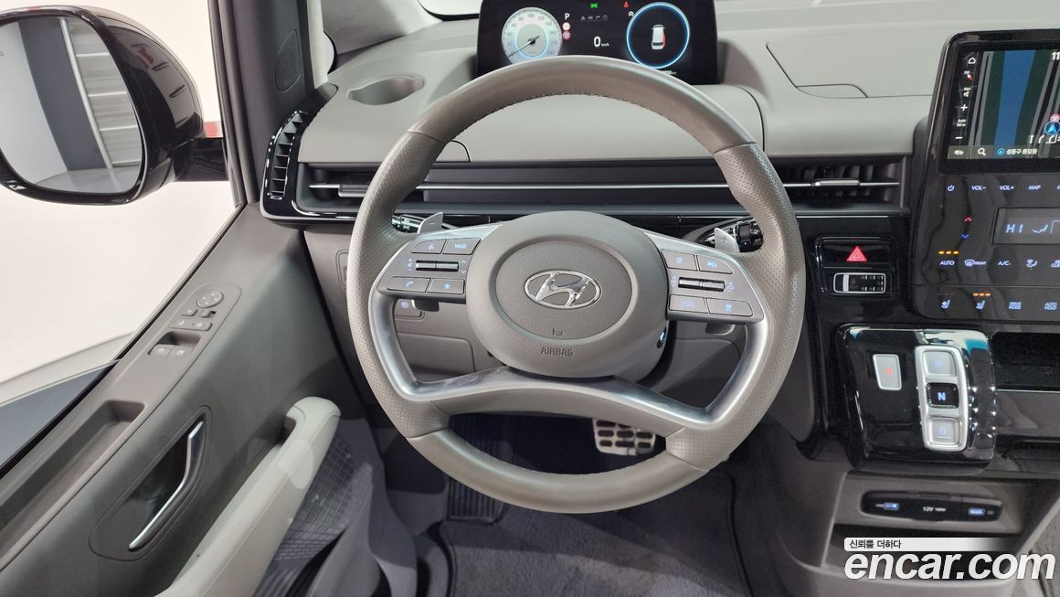Hyundai Staria 2022