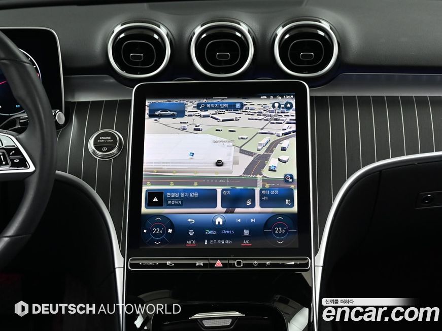 Mercedes-Benz C-Class 2024