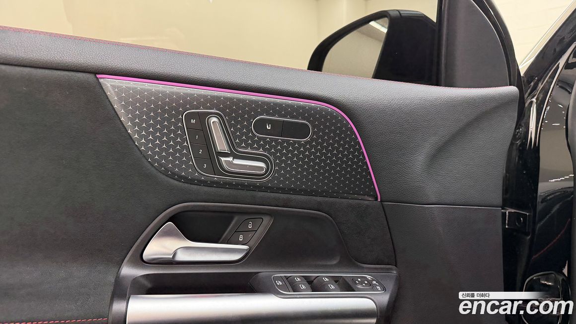 Mercedes-Benz GLA-Class 2025