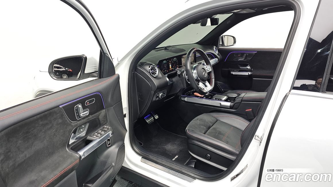 Mercedes-Benz GLB-Class 2023