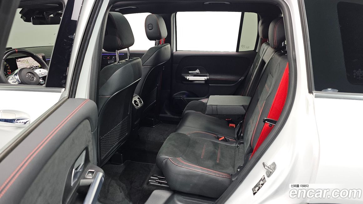 Mercedes-Benz GLB-Class 2023