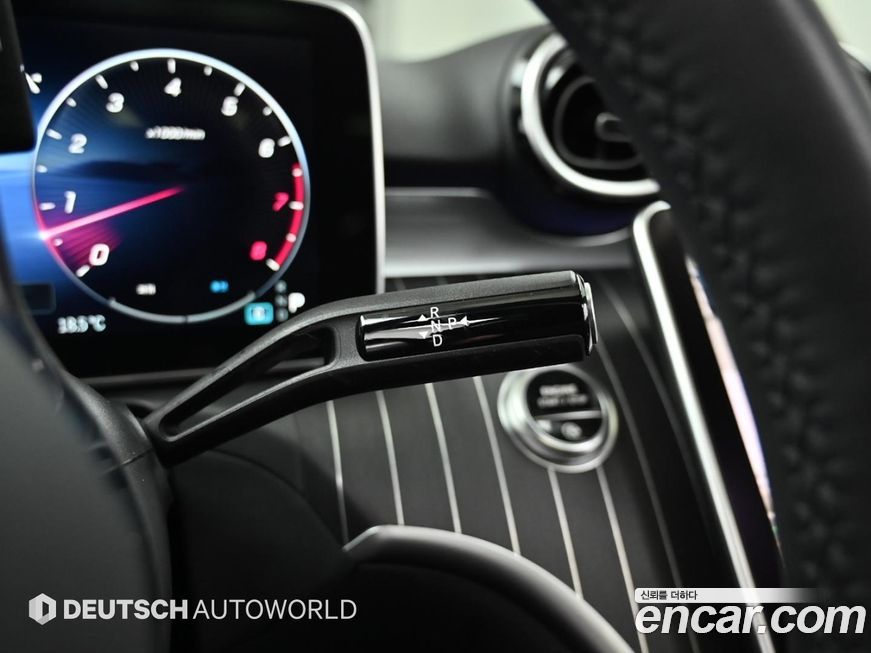 Mercedes-Benz C-Class 2024