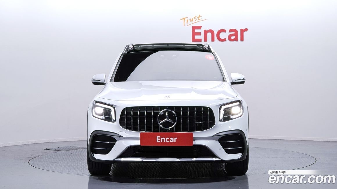 Mercedes-Benz GLB-Class 2023