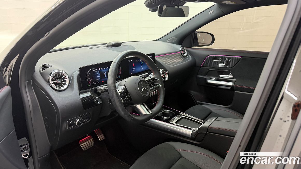 Mercedes-Benz GLA-Class 2025