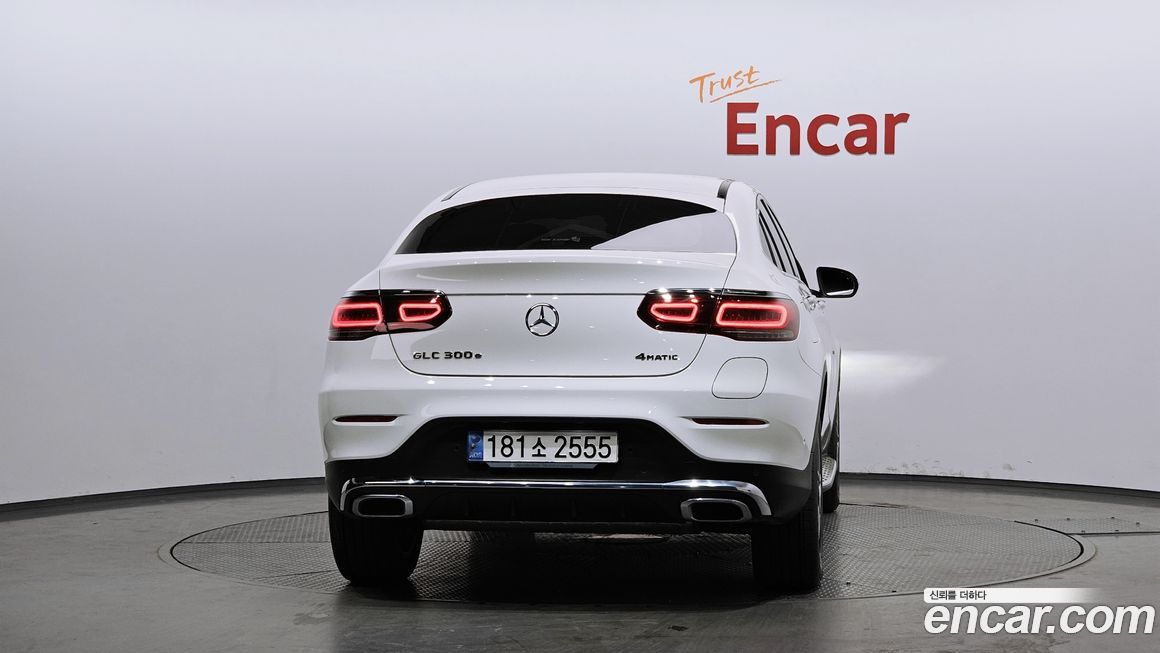 Mercedes-Benz GLC-Class 2021