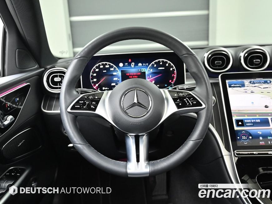 Mercedes-Benz C-Class 2024