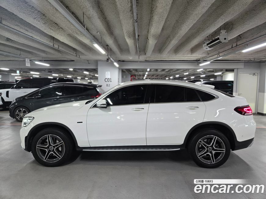 Mercedes-Benz GLC-Class 2021