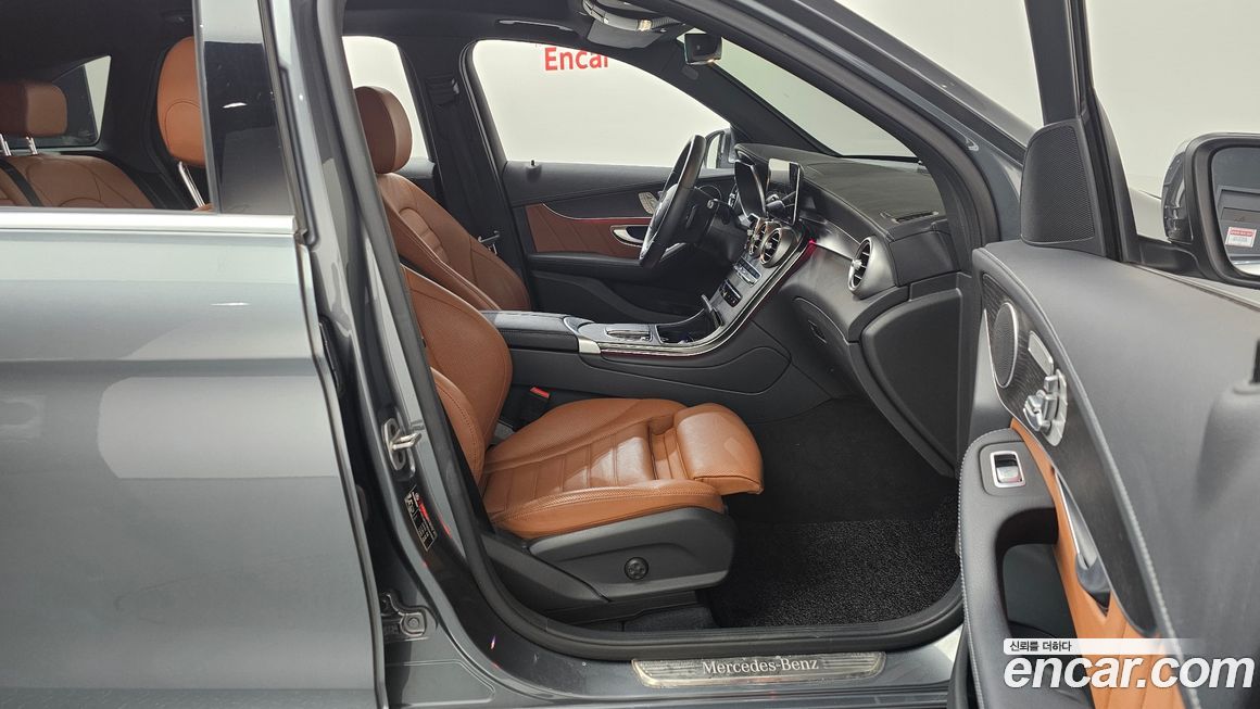 Mercedes-Benz GLC-Class 2022