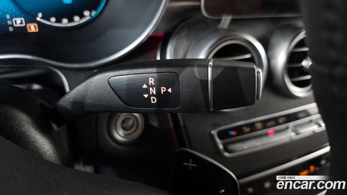 Mercedes-Benz GLC-Class 2022