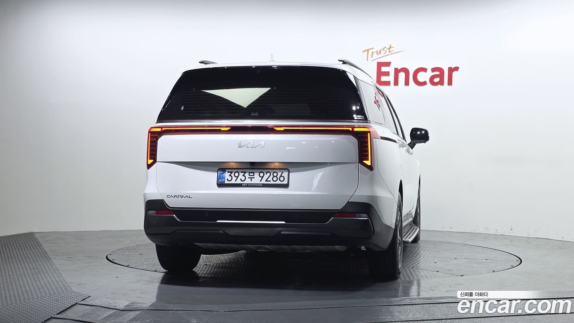Kia Canival 2025