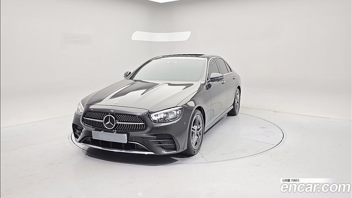 Mercedes-Benz E-Class 2023