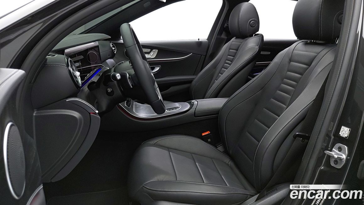 Mercedes-Benz E-Class 2023