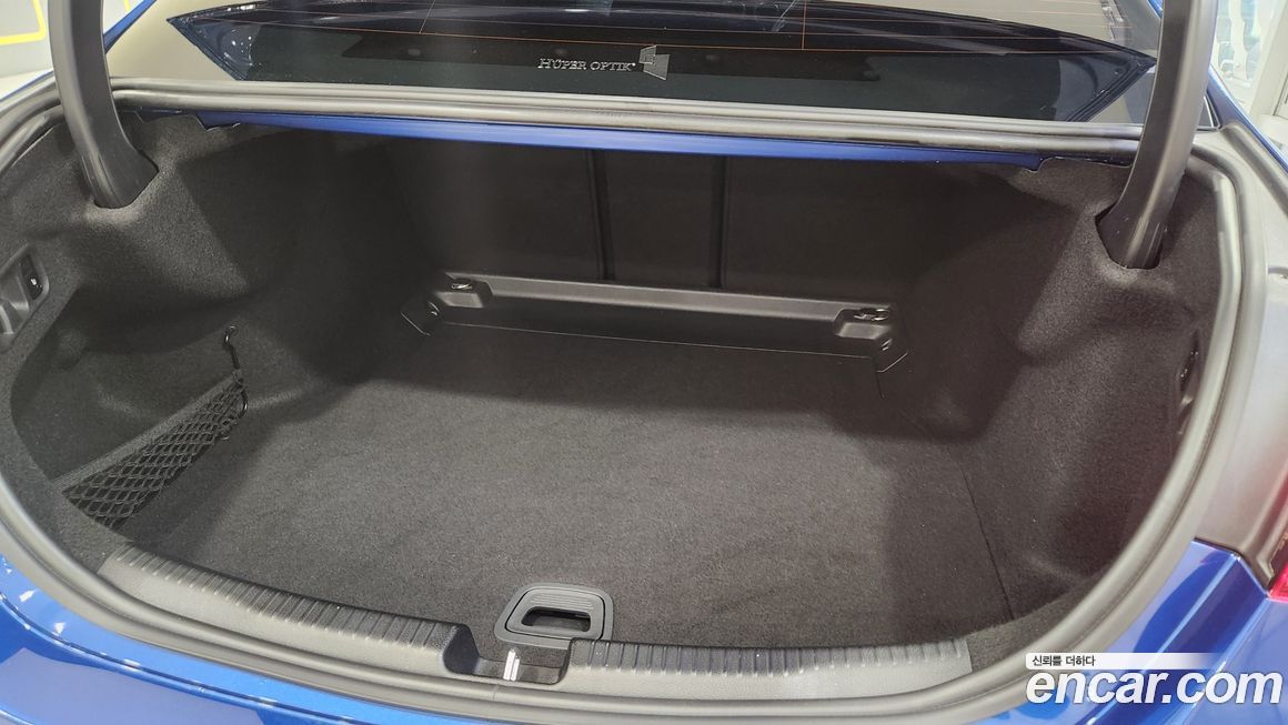 Mercedes-Benz C-Class 2022