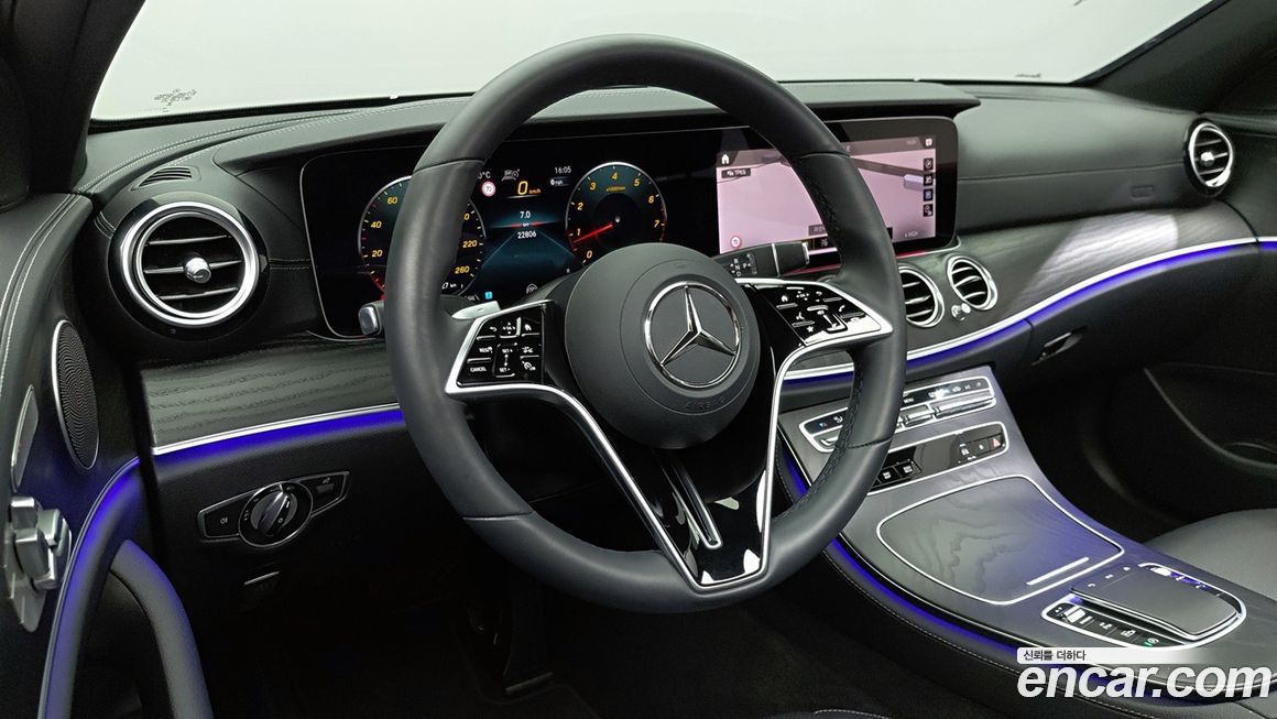 Mercedes-Benz E-Class 2023