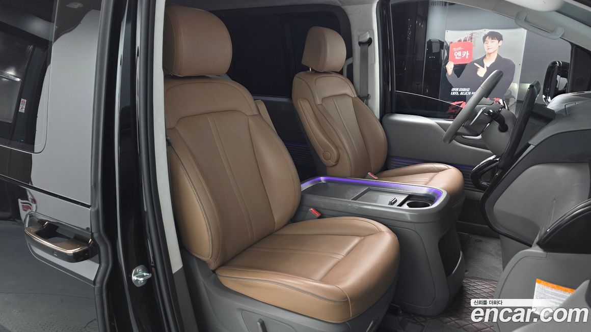 Hyundai Staria 2025