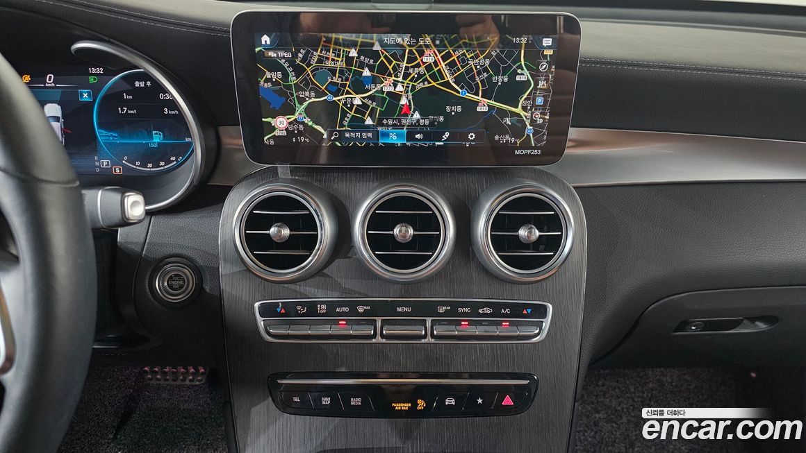 Mercedes-Benz GLC-Class 2022