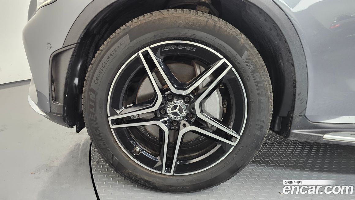 Mercedes-Benz GLC-Class 2022