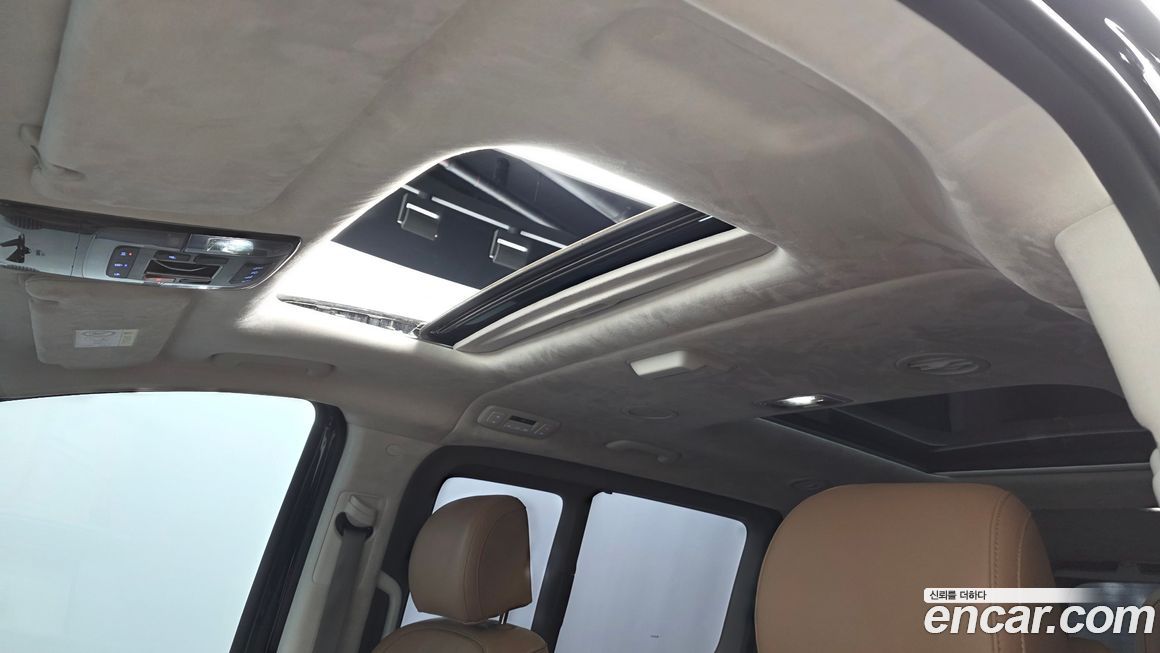 Hyundai Staria 2025