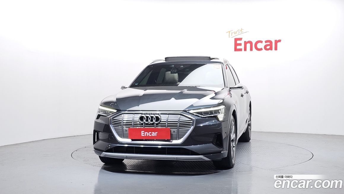Audi e-tron 2020