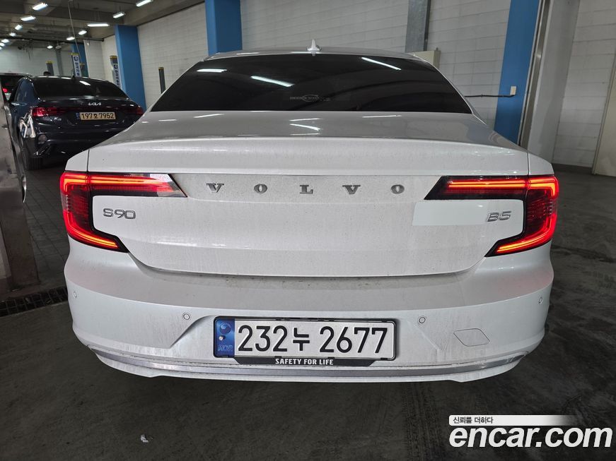 Volvo S90 2024